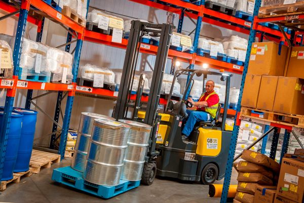 AISLE-MASTER 15SE NARROW AISLE FORKLIFT