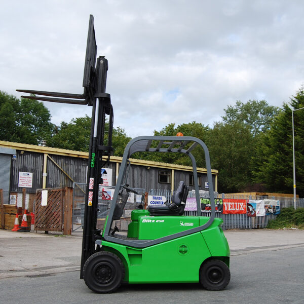 CESAB BLITZ 250 FORKLIFT