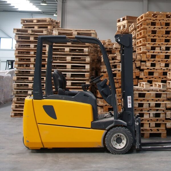 ELECTRIC 3 WHEEL COUNTERBALANCE FORKLIFT